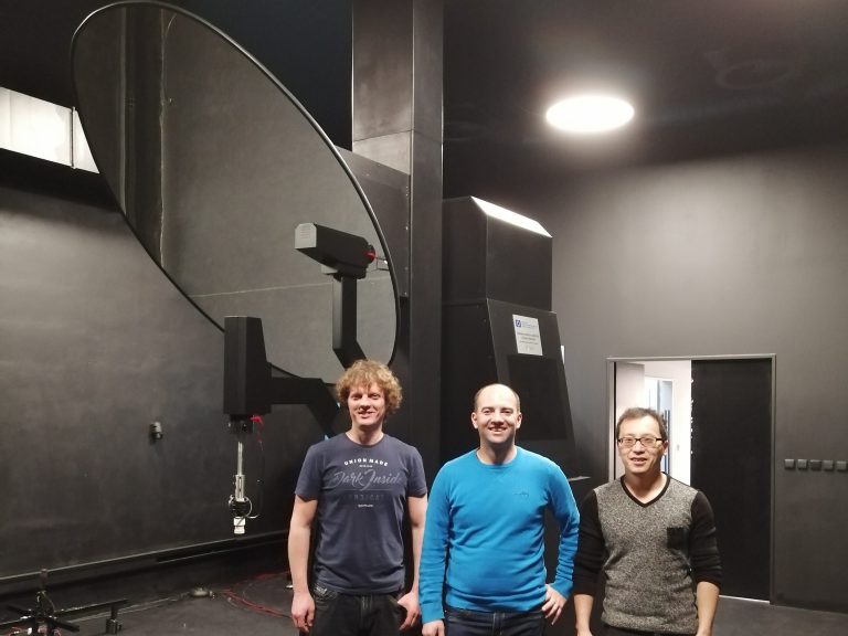 Czech_Free maintenance for our customer who purchased LSG-2000 Goniophotometer with Rotating Mirror image