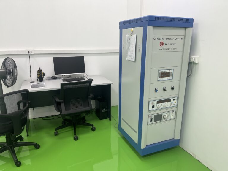 Vietnam - Customers successfully install LSG -1800ACCD High Precision Rotation Luminaire Goniospectroradiometer by watching the video image